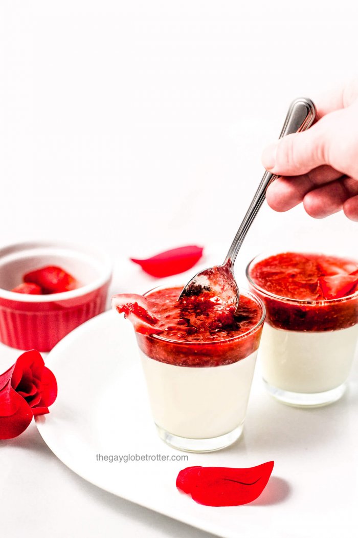 strawberry-panna-cotta